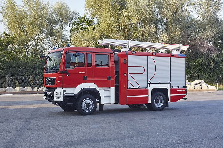 3.4 Fire Appliance Medium Tanker Pumper 3